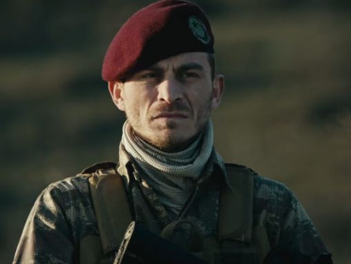 Söz Dizisi Ateş (Karabatak) Diziden Ayrılıyor mu? Neden Yurt Dışına Gidiyor?