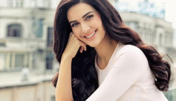 Bergüzar Korel'in Yeni Sezon Projesi Nedir? Hangi Dizide Oynayacak