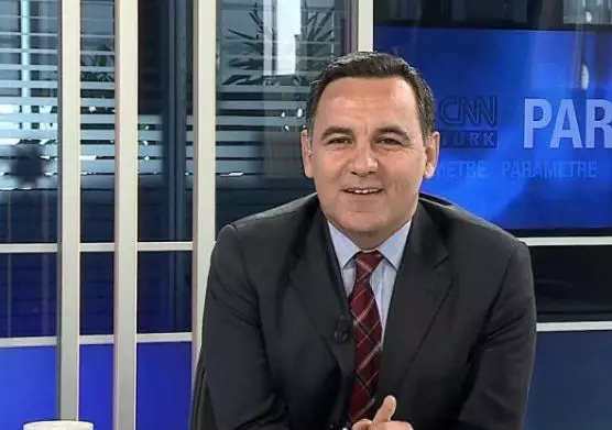 Fox TV Çalar Saat Hafta Sonu Deniz Zeyrek Kimdir?