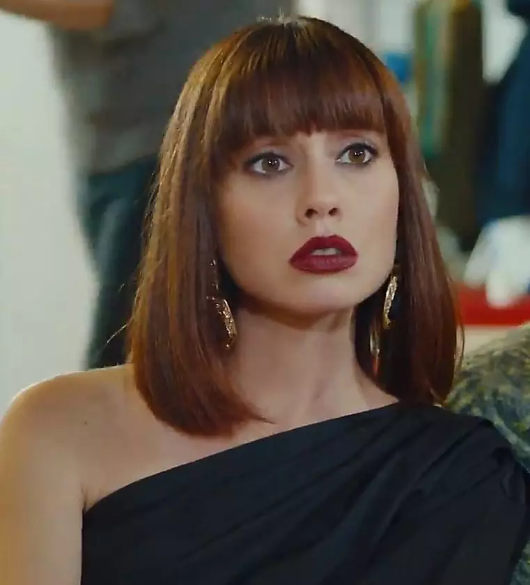 Erkenci Kuş 21. Bölüm Kıyafetleri