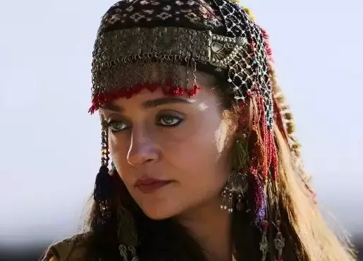 Diriliş Selcan Hatun Kimdir? Hangi Dizilerde Oynadı?