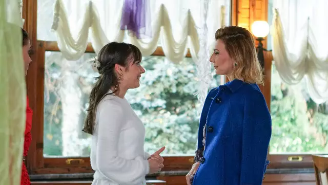 Yasak Elma 25. Bölüm Kıyafetleri